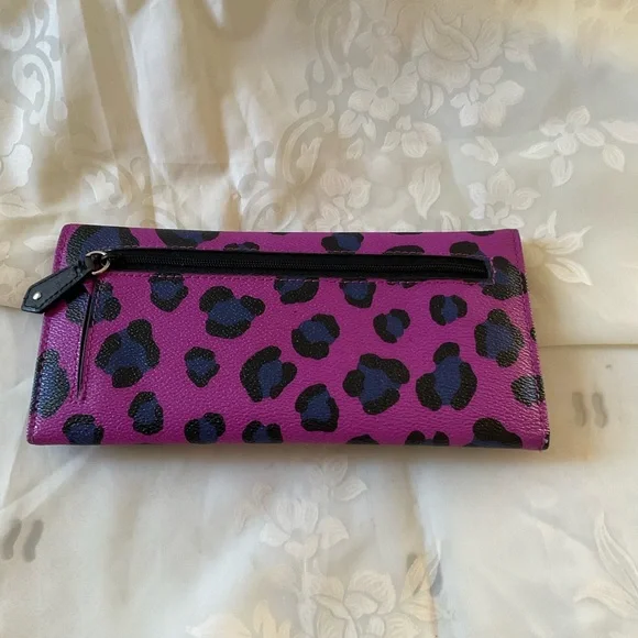 Vera Bradley Purple and Black Print Faux Leather Tri Fold Wallet 8.5” X 4.5” EUC - Picture 2 of 5